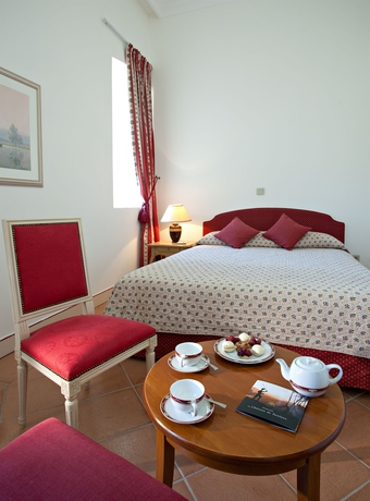 Imagen de la habitación del Hotel Le Ch&acirc;teau De Taulane. Foto 4