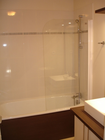 Imagen de la habitación del Hotel Le Château de Prêtreville. Foto 2