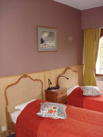Imagen de la habitación del Hotel Le Chalet, La Roche-en-Ardenne. Foto 11