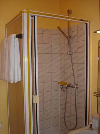 Imagen de la habitación del Hotel Le Chalet, La Roche-en-Ardenne. Foto 16