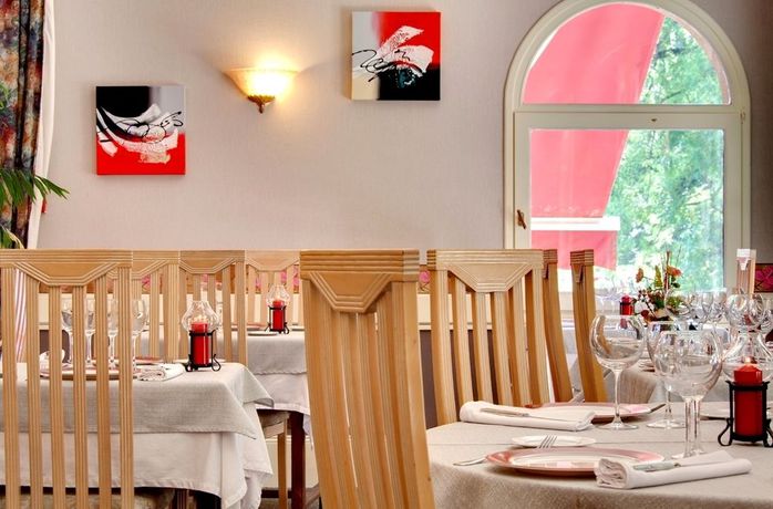 Imagen del bar/restaurante del Hotel Le Chalet Montégut. Foto 5