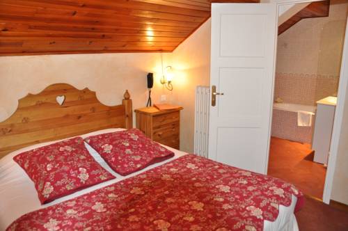 Imagen de la habitación del Hotel Le Chalet Suisse. Foto 15