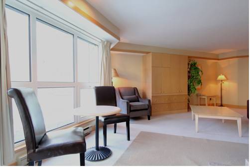 Imagen de la habitación del Hotel Le Chamois By Whistler Premier. Foto 14