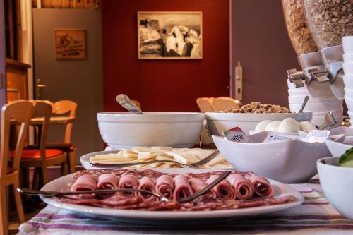 Imagen del bar/restaurante del Hotel Le Chamonix, Chamonix Mont-Blanc. Foto 4