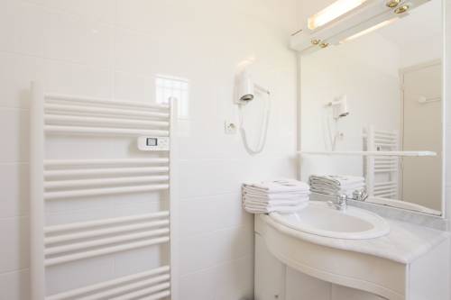 Imagen de la habitación del Hotel Le Champ D'eysson. Foto 4