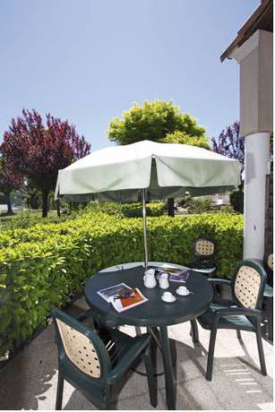 Imagen de la habitación del Hotel Le Champ D'eysson. Foto 14