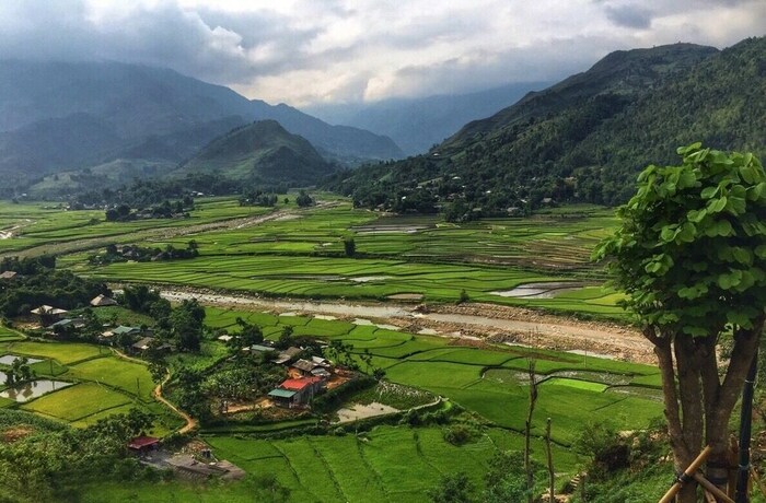 Imagen general del Hotel Le Champ Tu Le Resort. Foto 3