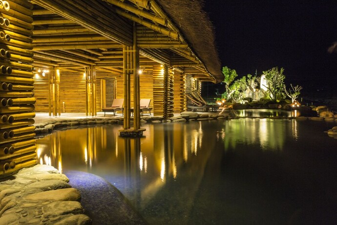 Imagen de los exteriores del Hotel Le Champ Tu Le Resort. Foto 37