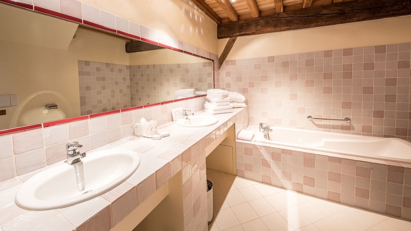 Imagen de la habitación del Hotel Le Champ des Oiseaux. Foto 17
