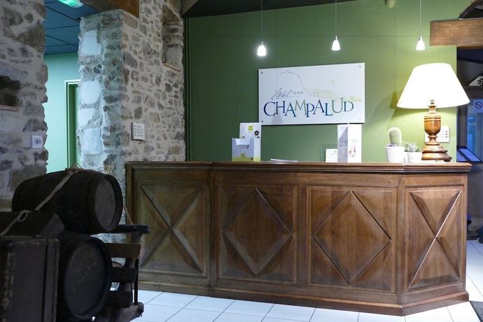 Imagen de los interiores del Hotel Le Champalud. Foto 19