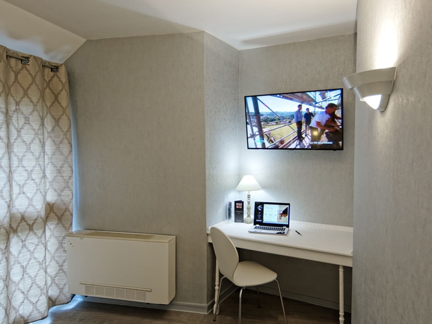 Imagen de la habitación del Hotel Le Chantereigne. Foto 5