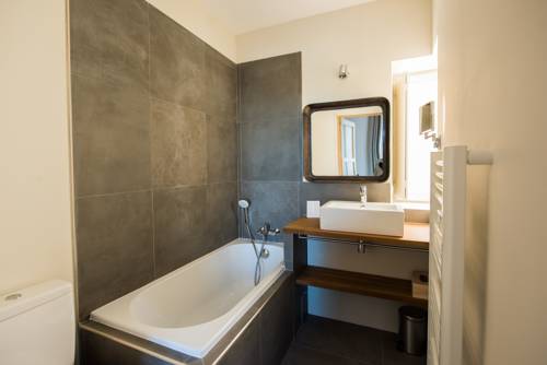 Imagen de la habitación del Hotel Le Chantilly, Chantilly. Foto 13