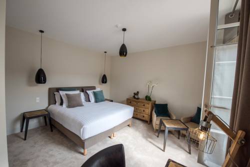 Imagen de la habitación del Hotel Le Chantilly, Chantilly. Foto 16