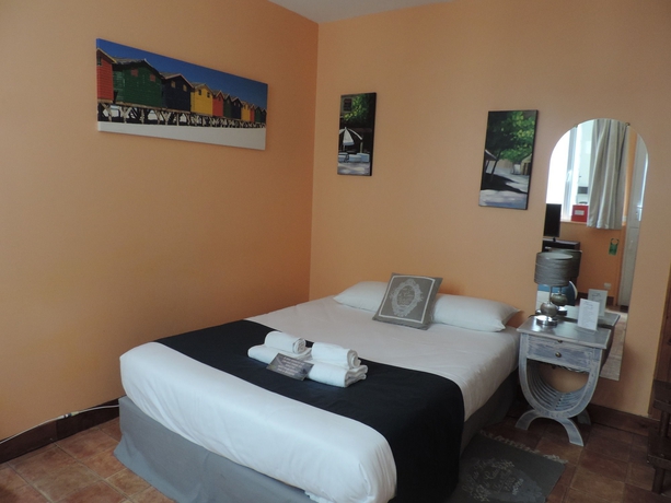 Imagen de la habitación del Hotel Le Chantilly. Foto 9