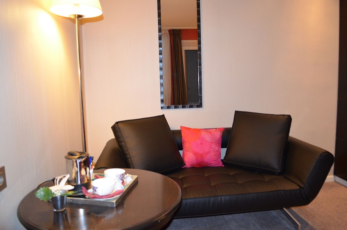 Imagen de los interiores del Hotel Le Chaplain Paris Rive Gauche. Foto 9