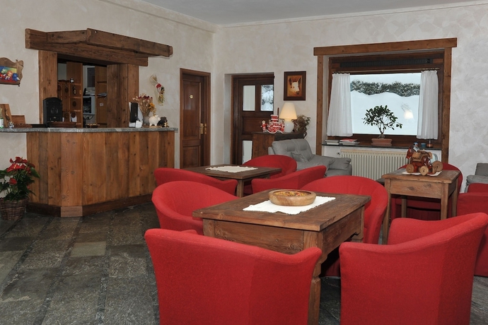 Imagen del bar/restaurante del Hotel Le Charaban. Foto 7