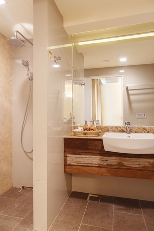 Imagen de la habitación del Hotel Le Charcoa. Foto 17