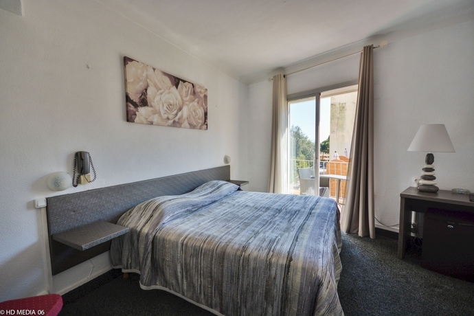 Imagen de la habitación del Hotel Le Chardon Bleu. Foto 11