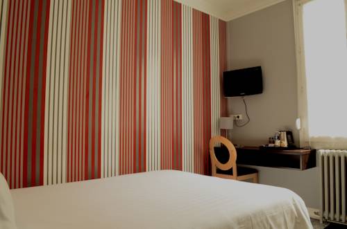 Imagen de la habitación del Hotel Le Charleston. Foto 3