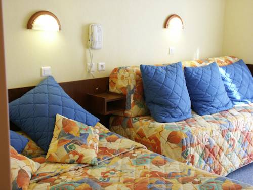 Imagen de la habitación del Hotel Le Charlet. Foto 9