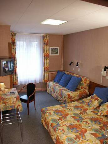 Imagen de la habitación del Hotel Le Charlet. Foto 10