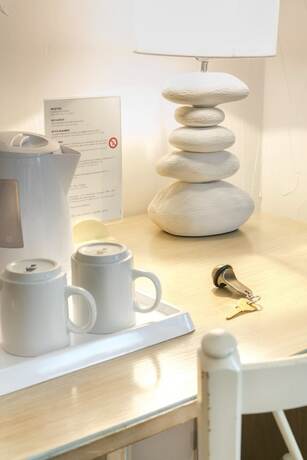 Imagen de la habitación del Hotel Le Charollais. Foto 19