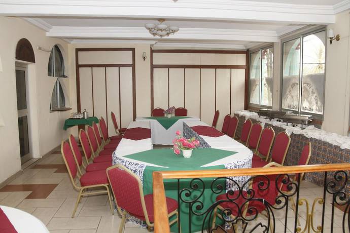 Imagen de los interiores del Hotel Le Chateau, Douala III. Foto 16