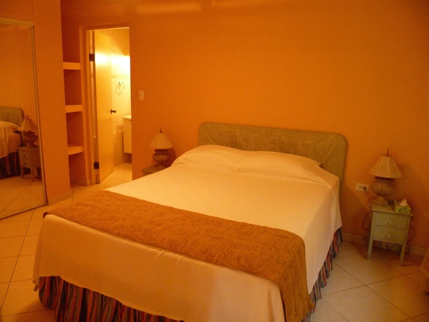 Imagen de la habitación del Hotel Le Chateau Ocean Villas. Foto 4