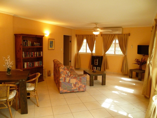 Imagen de la habitación del Hotel Le Chateau Ocean Villas. Foto 5