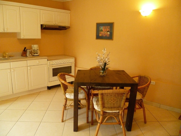 Imagen de la habitación del Hotel Le Chateau Ocean Villas. Foto 9