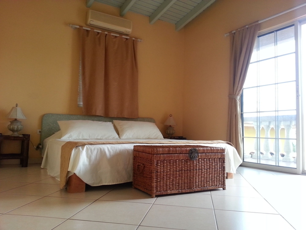 Imagen de la habitación del Hotel Le Chateau Ocean Villas. Foto 13