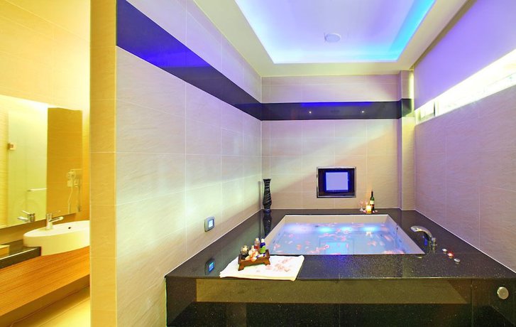 Imagen de la habitación del Hotel Le Chateau, Tenghu. Foto 10