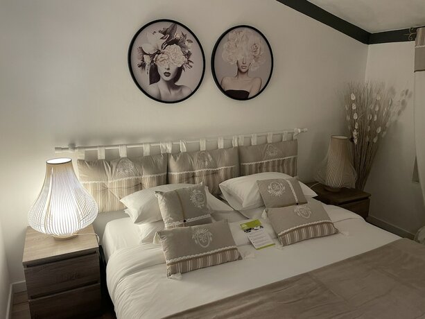 Imagen de la habitación del Hotel Le Chateau d\'Argens. Foto 19