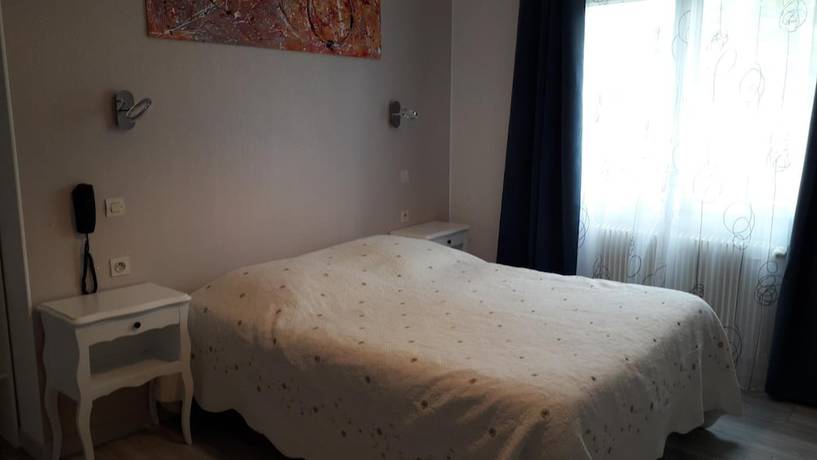 Imagen de la habitación del Hotel Le Chatelet, Saint-Paul-de-Fenouillet. Foto 3