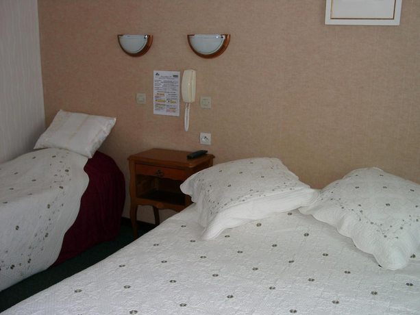 Imagen de la habitación del Hotel Le Chatelet, Saint-Paul-de-Fenouillet. Foto 4