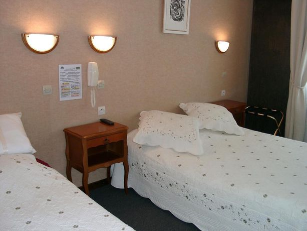 Imagen de la habitación del Hotel Le Chatelet, Saint-Paul-de-Fenouillet. Foto 13