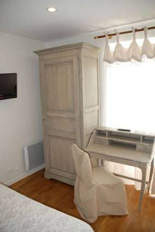 Imagen de la habitación del Hotel Le Chatellier. Foto 5