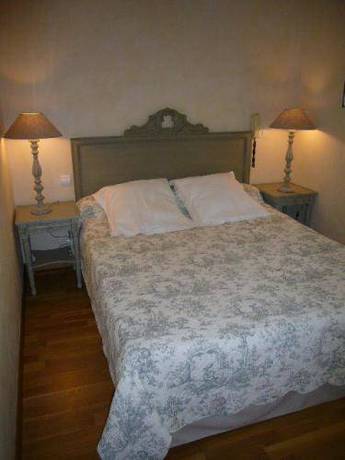 Imagen de la habitación del Hotel Le Chatellier. Foto 8