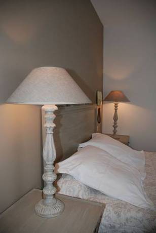 Imagen de la habitación del Hotel Le Chatellier. Foto 9