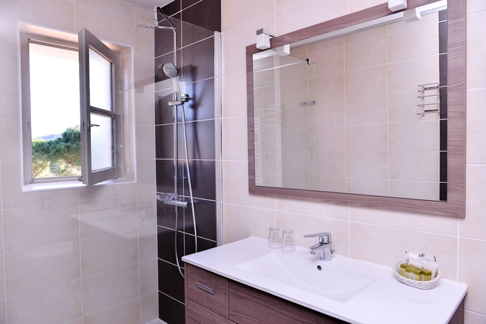 Imagen de la habitación del Hotel Le Ch&ecirc;ne Vert, Rocher. Foto 8