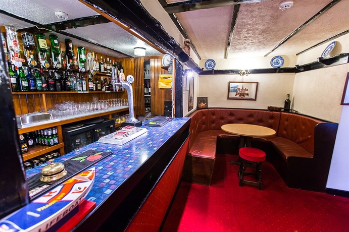 Imagen del bar/restaurante del Hotel Le Chene. Foto 2