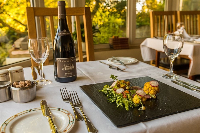 Imagen del bar/restaurante del Hotel Le Chene. Foto 6