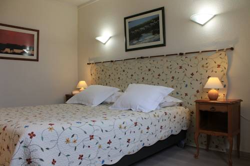 Imagen de la habitación del Hotel Le Cheval Blanc, Arles. Foto 15