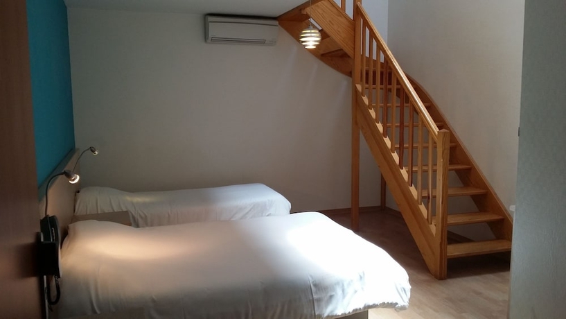 Imagen de la habitación del Hotel Le Cheval Blanc Cognac Centre. Foto 6