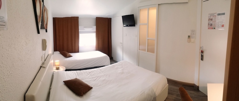 Imagen de la habitación del Hotel Le Cheval Blanc Cognac Centre. Foto 10