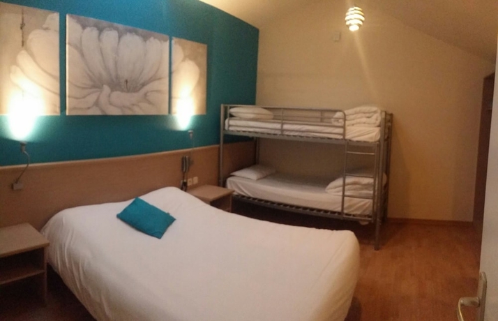 Imagen de la habitación del Hotel Le Cheval Blanc Cognac Centre. Foto 12