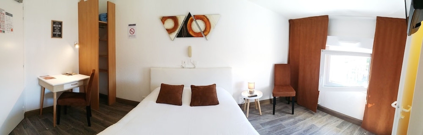 Imagen de la habitación del Hotel Le Cheval Blanc Cognac Centre. Foto 16