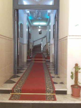 Imagen de los interiores del Hotel Le Cheval Blanc, Or&aacute;n. Foto 17