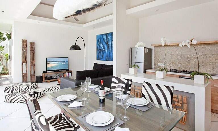 Imagen de la habitación del Hotel Le Chloe Villas. Foto 25