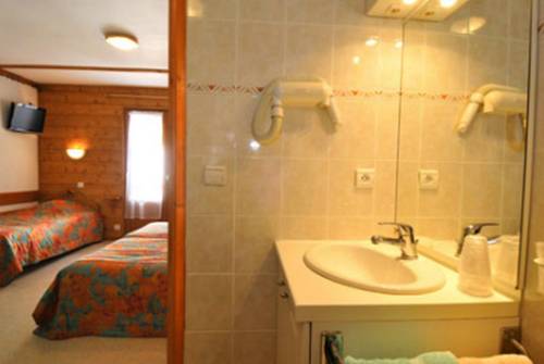 Imagen de la habitación del Hotel Le Choucas. Foto 8